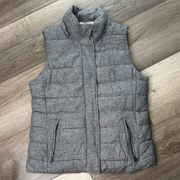 Banana Republic Gray Novelty Marled Sherpa Puffer Vest - Picture 2 of 11
